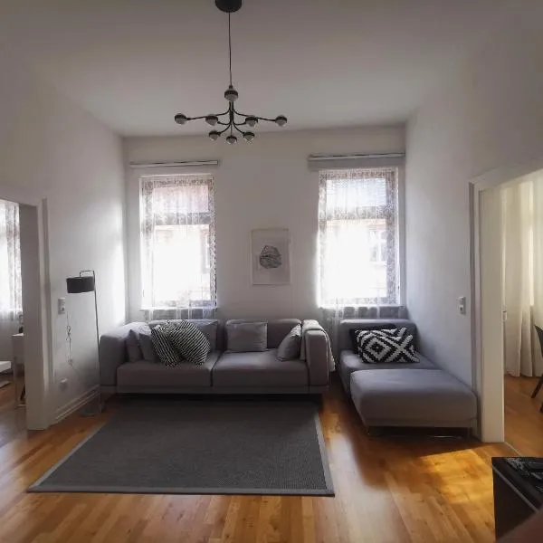 Helle Stadtwohnung Miltenberg Perle am Main, hotel in Miltenberg