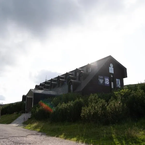 Výrovka, hotel in Pec pod Snezkou