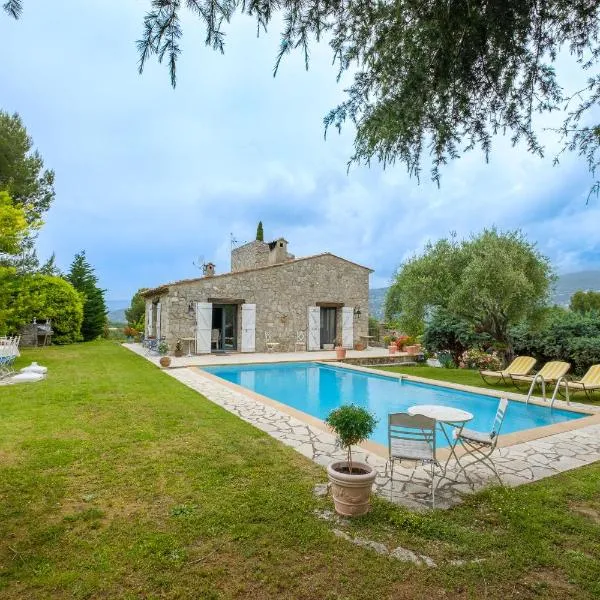 Villa Cyprès Bleu, hotel in Peymeinade