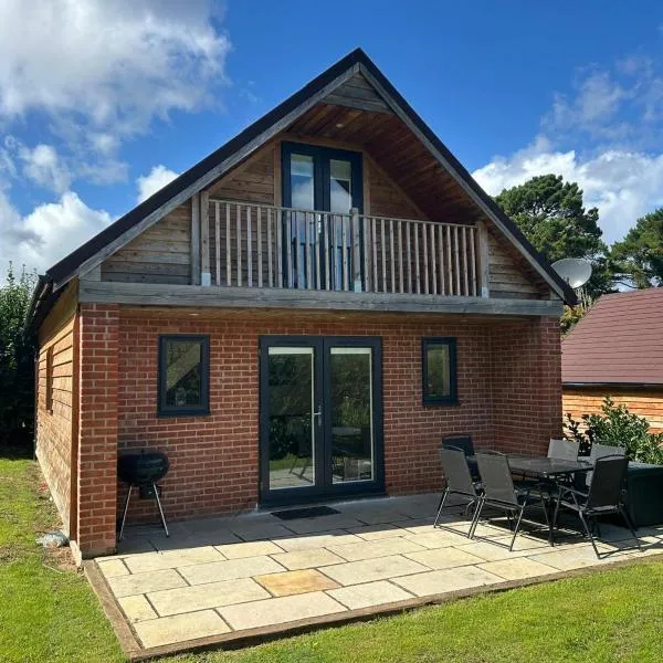 Beechen Lodges โรงแรมในบิชอปวอลแทม