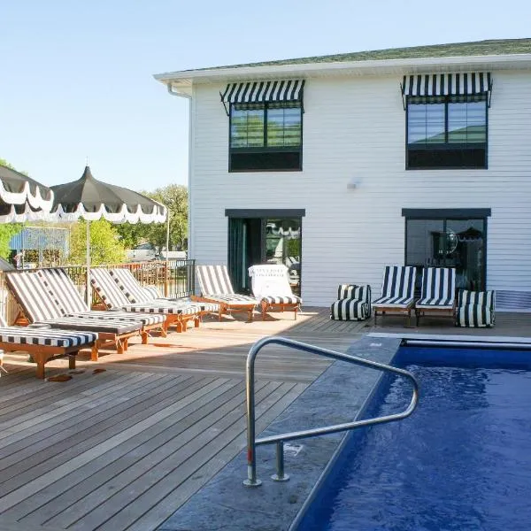 The Inn Hotel Lake Okoboji, an Ascend Collection Hotel、アーノルズ・パークのホテル