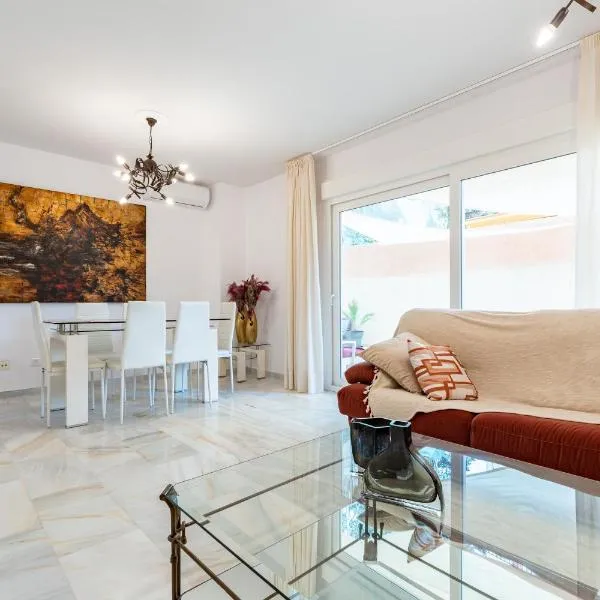 Apartamento Ramon y Cajal, hotel v destinaci Santa Fe de los Boliches