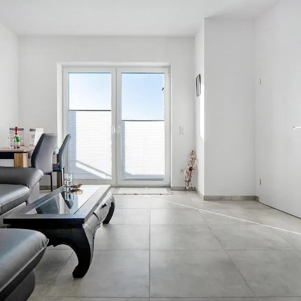 Neubau Ferienwohnung mit Balkon, hotel in Gronau