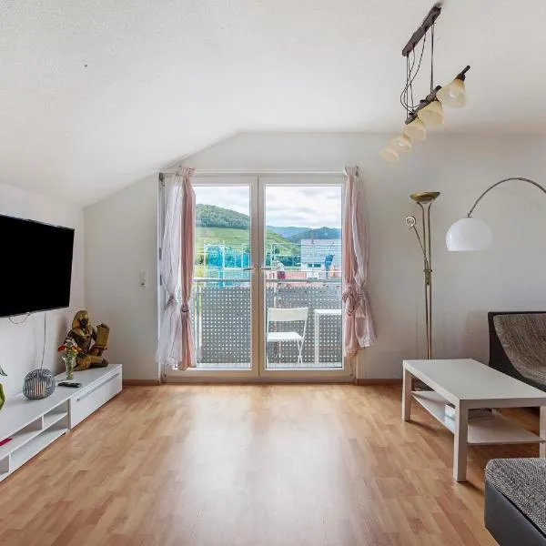 Haus Castellbergblick Dachgeschoss, khách sạn ở Ballrechten-Dottingen