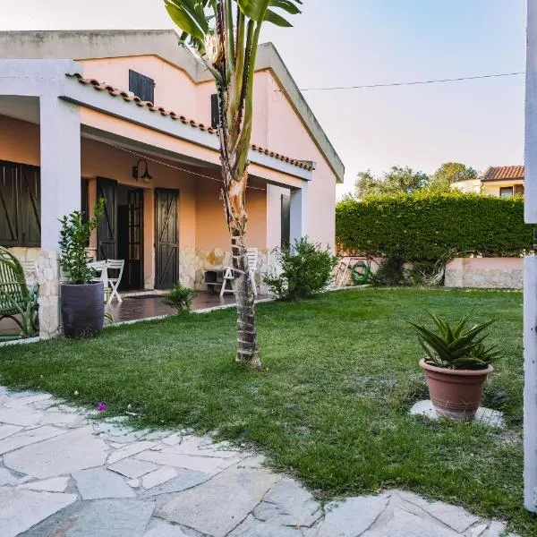 Casa Vacanze Villa Carola, hotel v destinaci Quartu SantʼElena