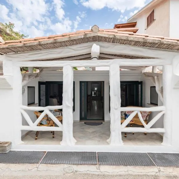 Appartamento Holiday, hotel in Cala Gonone