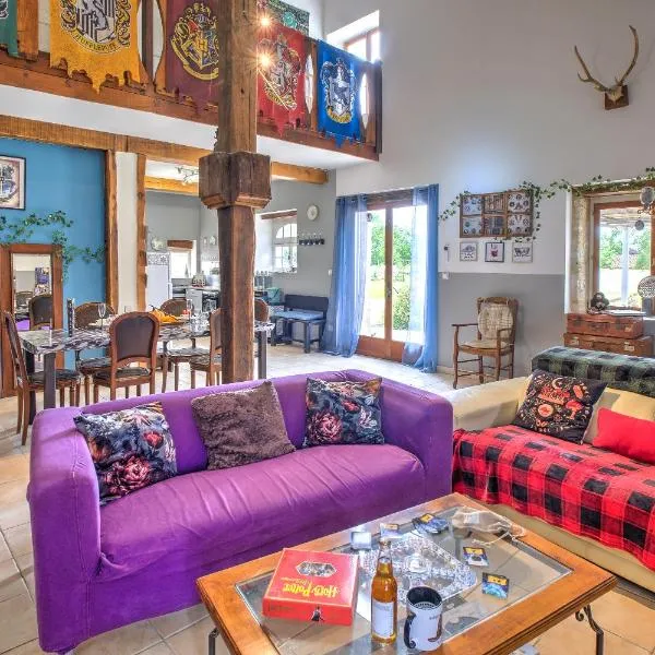 Le Magicogite - Harry Potter, hotel em Larocal