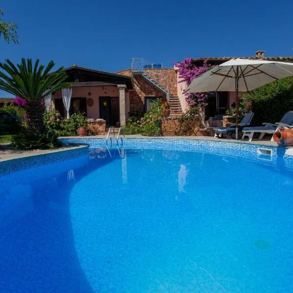 Villetta Le Rose, hotel in San Teodoro