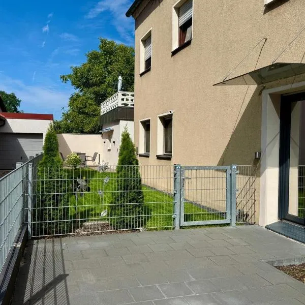 Ferienwohnung mit Garten und Parkplatz mitten in Neumarkt, hotel v destinaci Neumarkt in der Oberpfalz