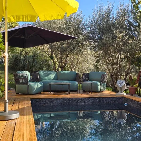 A l'Orée des Oliviers, hotel v destinaci Venterol