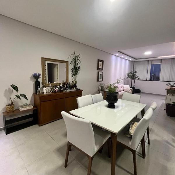 Apartamento Moderno e Aconchegante Localização Privilegiada Perto de Tudo