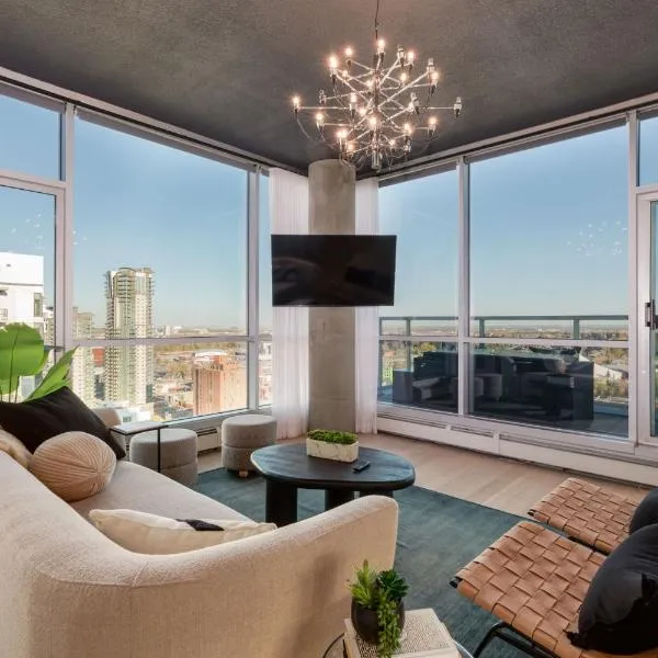 2 Storey Penthouse Panoramic Views Parking Stampede, хотел в Калгари