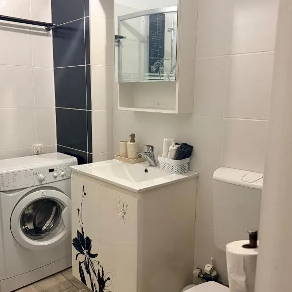 Cozy Apartment 150 m from Târgu Mureș Hospital, hotel in Târgu-Mureş