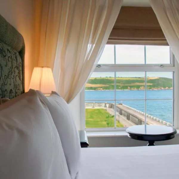 Walter Raleigh Hotel, hotel en Youghal