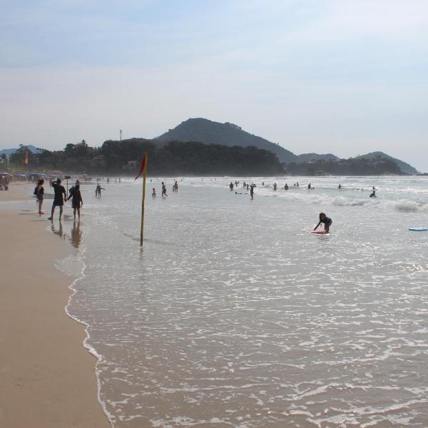 Pé na Areia Praia Grande Ubatuba Sp - Foto 2