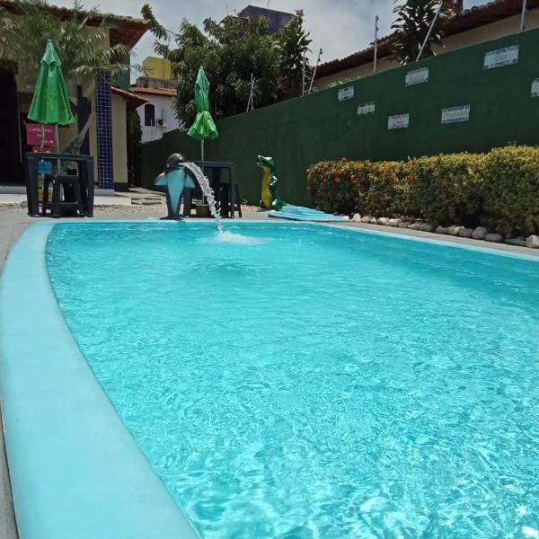 Pousada e Hostel F C