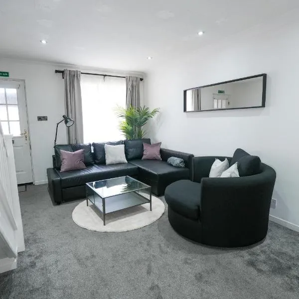 Modern 2 Bedroom Platinum Pad Glasgow City, hotel in Glasgow