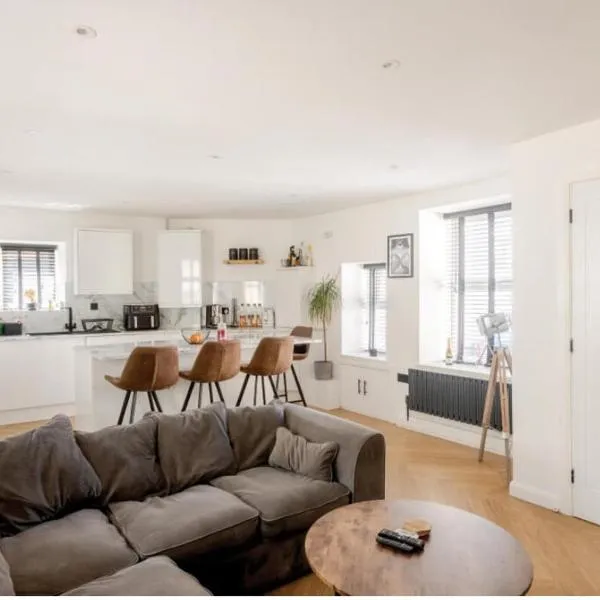 Entire house, close to central Bristol, Hotel in Bristol