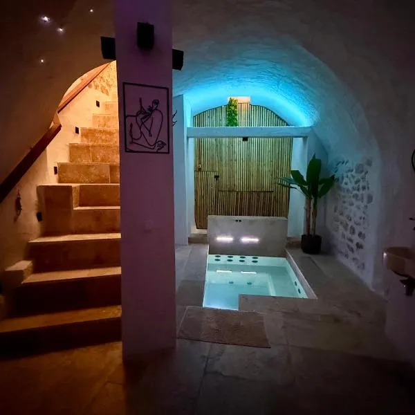 Appartement avec jacuzzi、サン・マクシマン・ラ・サント・ボームのホテル