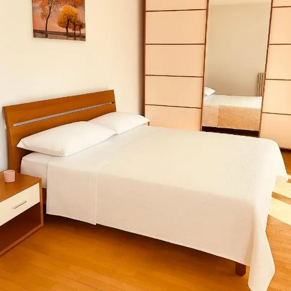 Venice Home perfect for Venice airport free parking, hotel en San Liberale