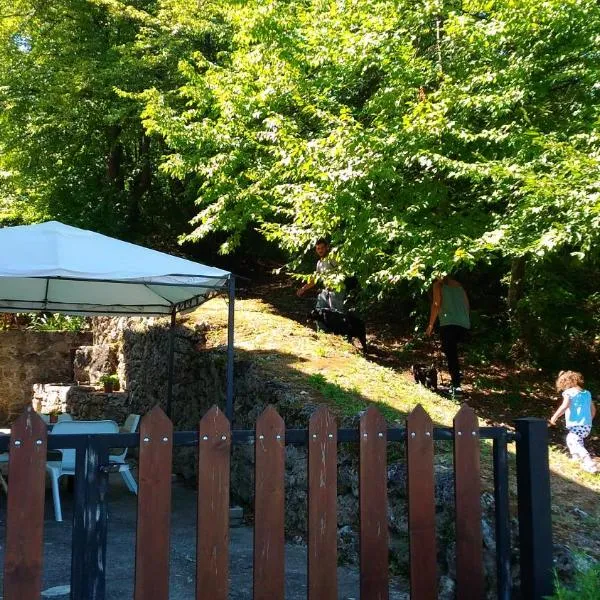 Le Pietre Ricce B&B, hotel Roccamontepianóban