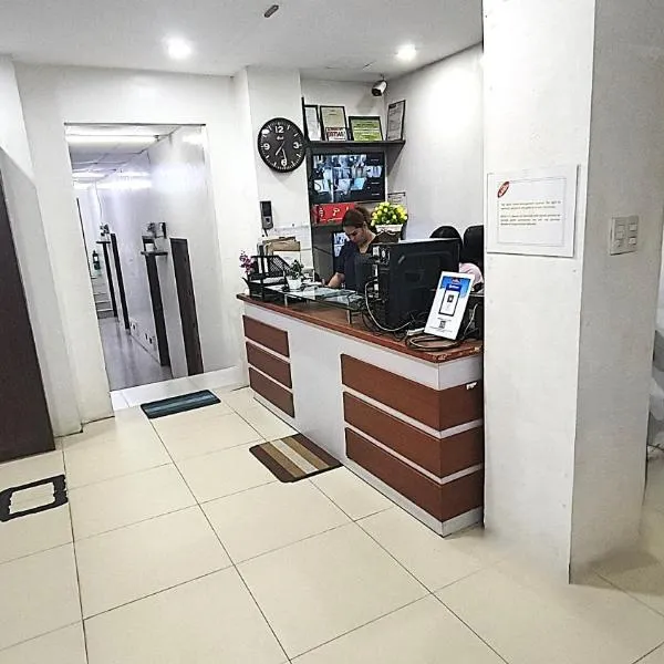 Spiral Suites Hotel, Hotel in Manila