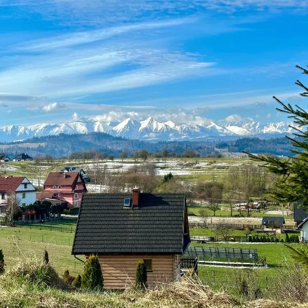 Pocztówka z Mizernej, drewniane domki, widok na Tatry, blisko Velo Czorsztyn, Jezioro Czorsztyńskie, rowery, spokojna okolica、クルシュコフツェのホテル