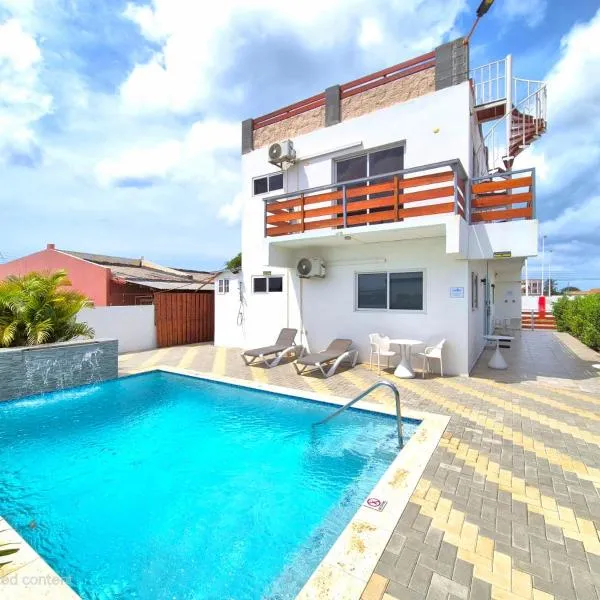 Ocean Breeze โรงแรมในโอรันเยสตัด