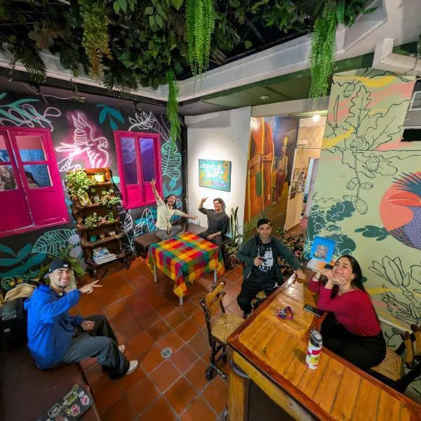 Lienzo Hostel and Mural Art Museum, hotel in Popayan