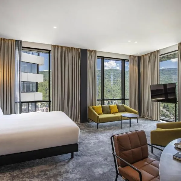 أبراج بولمان تبليسي أكسيس، فندق في تبليسي