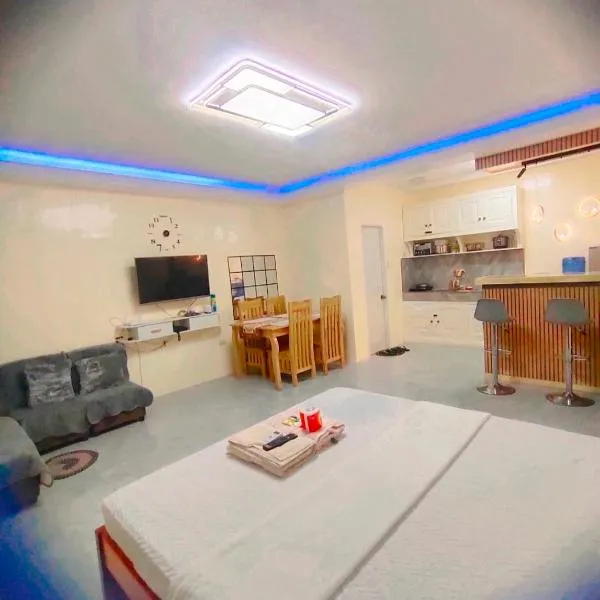 Wyne's Tiny House near Royal Farm Resort, hotel in Dipolog