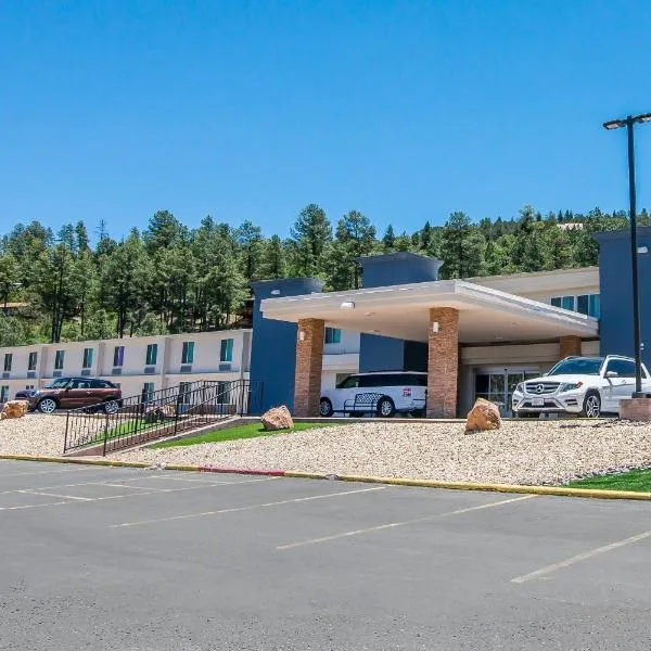Elevate Hotel at Sierra Blanca Ruidoso, an Ascend Collection Hotel، فندق في رويدوسو