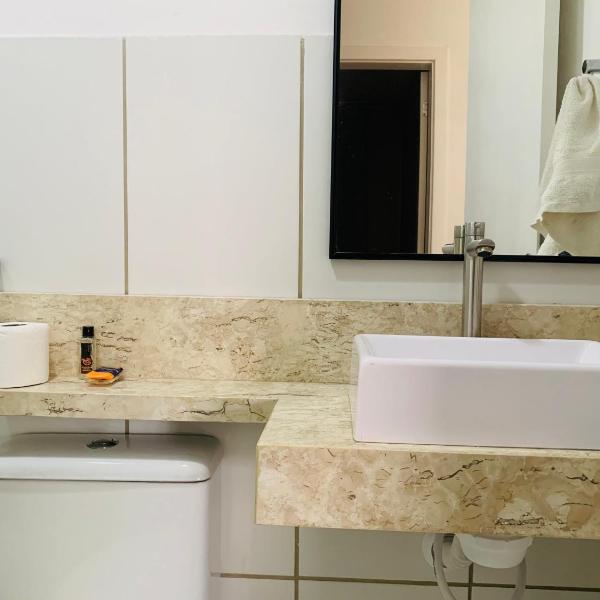 Calmo e aconchegante apartamento térreo com quintal - Foto 3