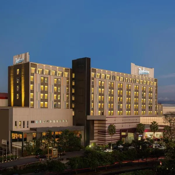 Radisson Lampung Kedaton, hôtel à Bandar Lampung