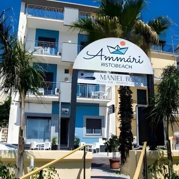 Maniel Beach Hotel, hôtel à Letojanni