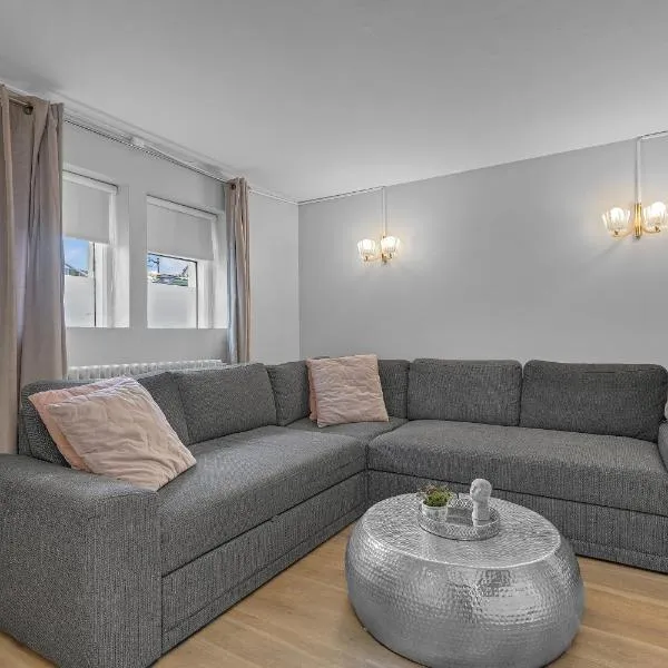 Castle Inn Apartments - Downtown Keflavík, hotel em Keflavík