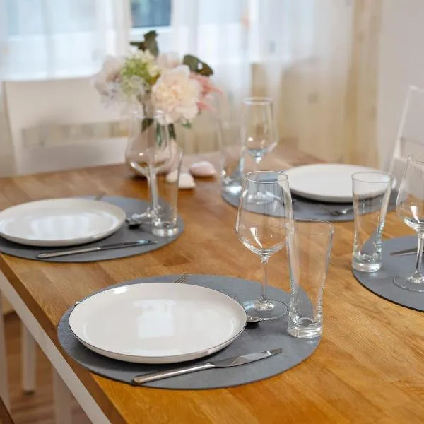 Fewo unter der Kirche, hotel in Broggingen