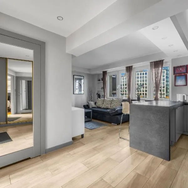 Gold Point 89 - Central Warsaw with FREE Parking, готель у Варшаві