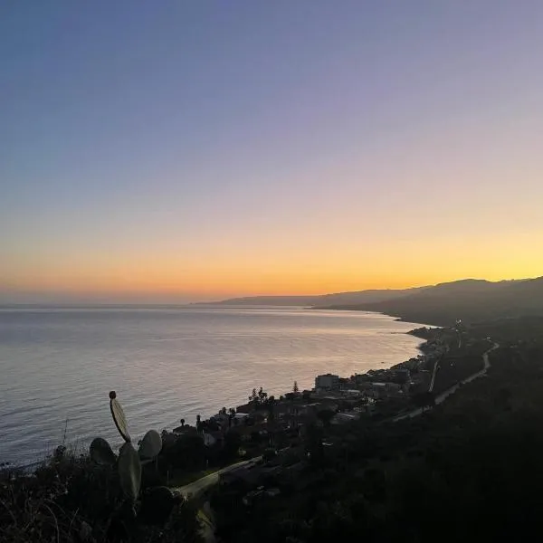 A Casuzza, hotel in Caronia