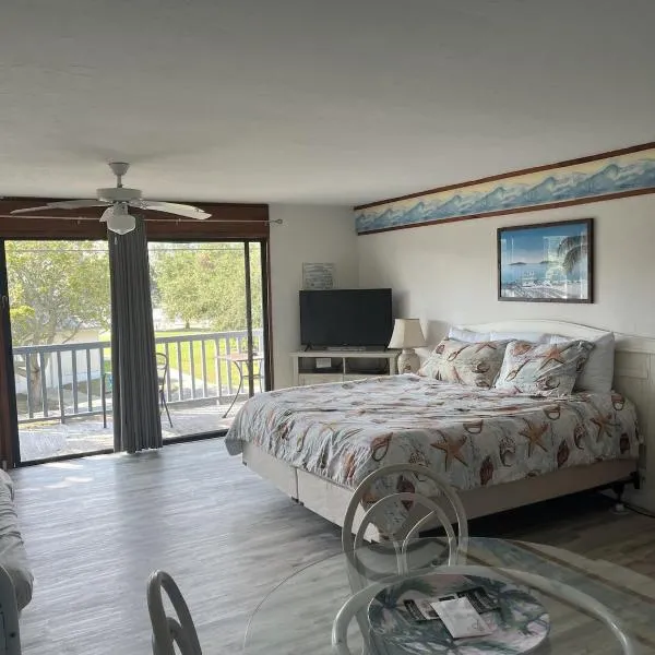 Unit 223 Beautiful Cedar key, hotel di Cedar Key