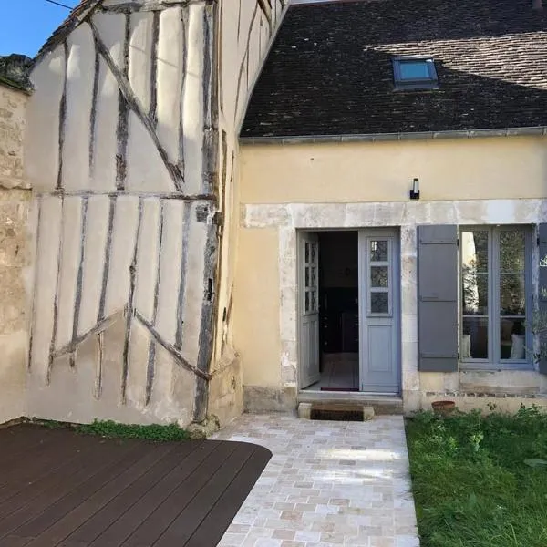 Maisonnette 4 pers, Terrasse, Calme et Parking, hotel in Auxerre