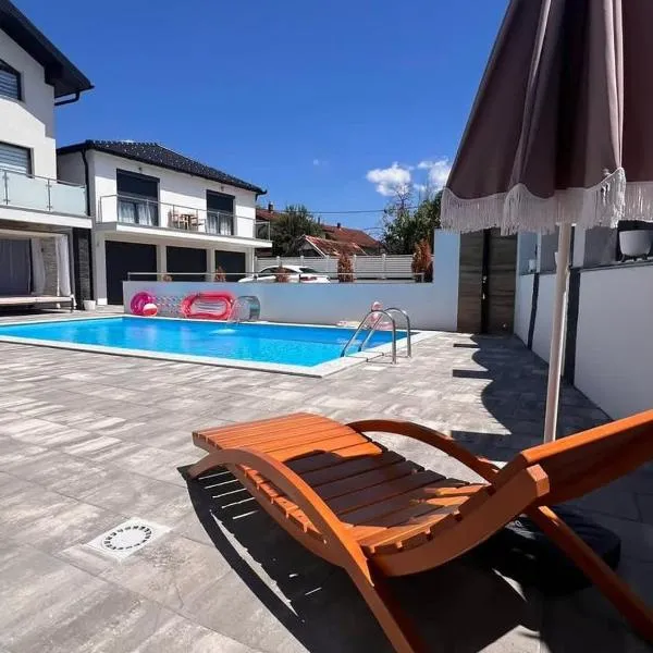 White house Paradise, hotel in Bihać