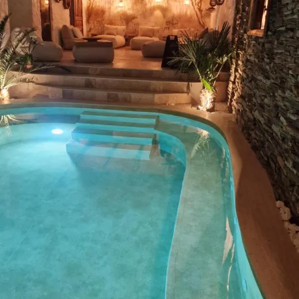 Villa Westfalia Boutique Villa & SPA Adult Only`, hotell i Târgu Secuiesc