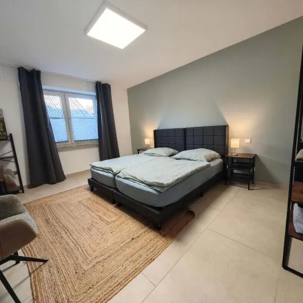 Gästehaus Ferienwohnung Zimmer 2A Jülich, hotel in Jülich