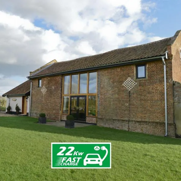 Old Field Barn Luxury B&B, hotel in Attleborough