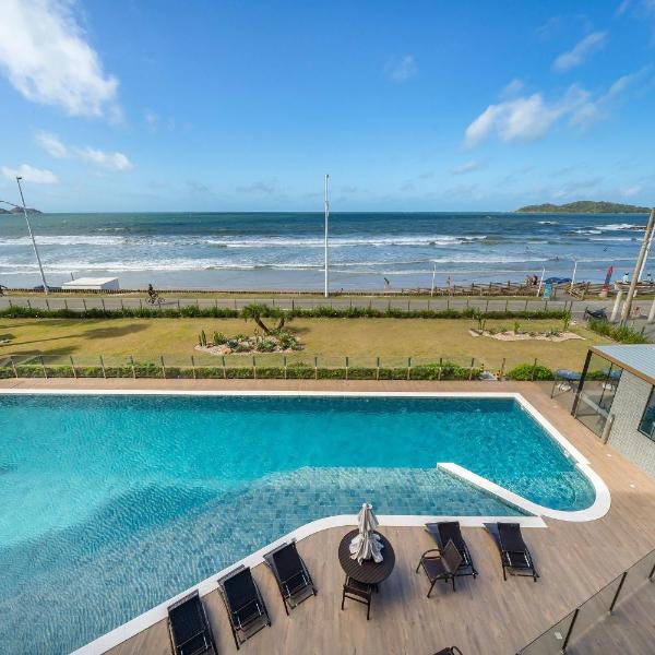 Duplex Alto Padrão Frente Mar com Piscina - 1149