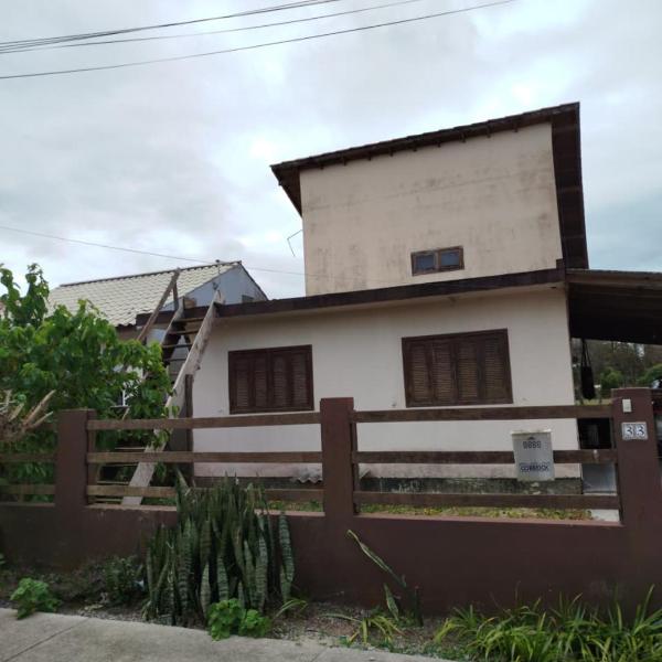 Casa na reserva natural do surf