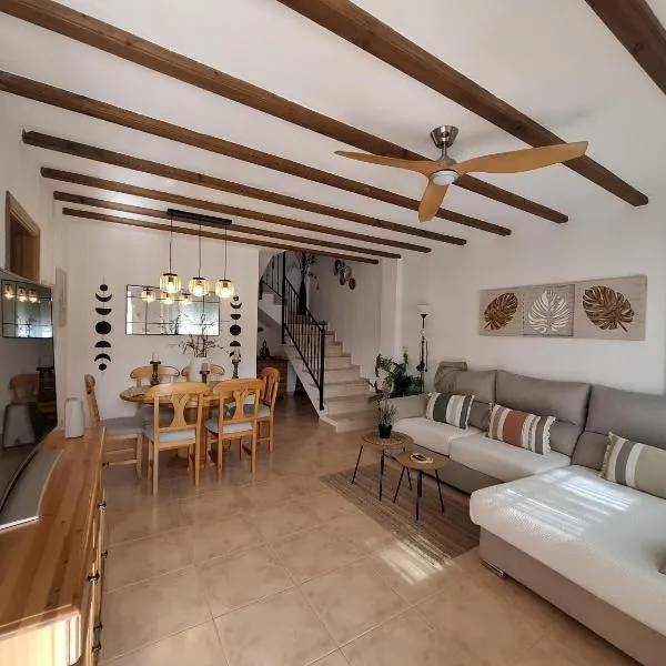 ChicFlat Mediterráneo 3 Gran Alacant Swiming pool, hotel em Gran Alacant