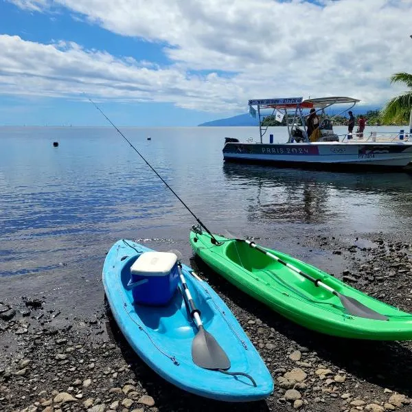 Studio Tropical - climatisé - vue mer et montagnes - canoes et paddle offerts ! Teahupo'o Lodge Tahiti, hotel i Teahupoo