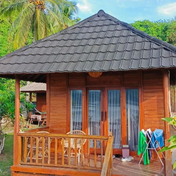 Yellow Coco Gili Gede, hotel in Gili Gede